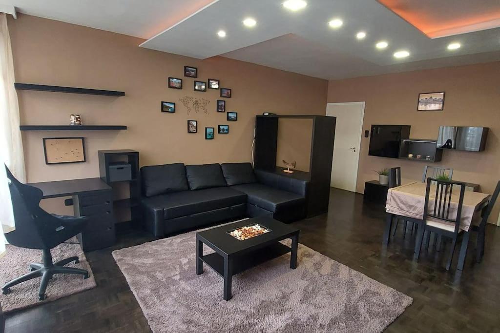 Glowing Home-Ponty16 Budapest Luaran gambar